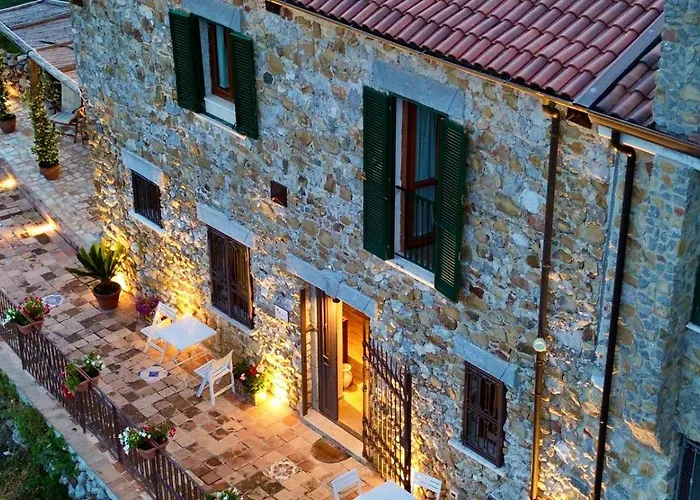 La Riggiola Bed & Breakfast 4*