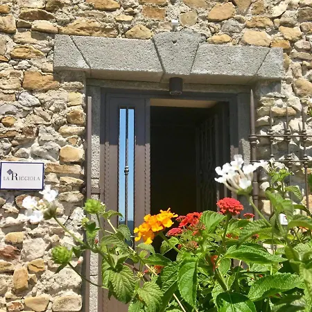 La Riggiola Bed & Breakfast 4*