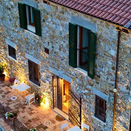La Riggiola Bed & Breakfast 4*