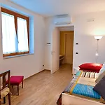 Oda ve Kahvaltı La Riggiola 4*
